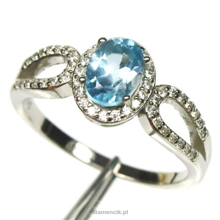 Pierścionek z topazem i cyrkoniami