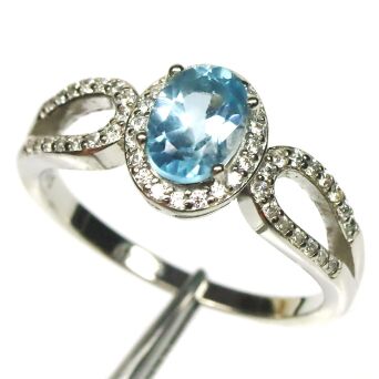 Pierścionek z topazem i cyrkoniami