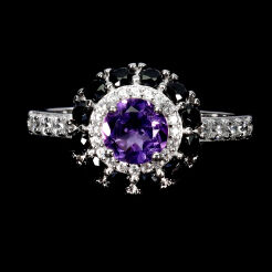 Pierścionek z ametystem, spinelami i cyrkoniami