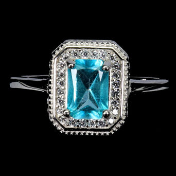Pierścionek z topazem i cyrkoniami