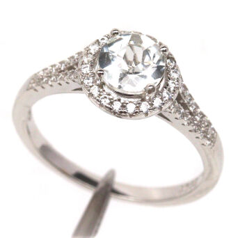 Pierścionek z białym topazem i cyrkonami