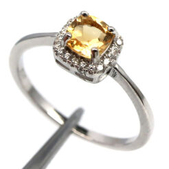 Pierścionek z cytrynem i cyrkonami
