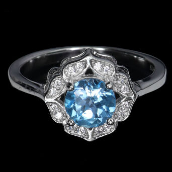 Pierścionek z topazem i cyrkoniami