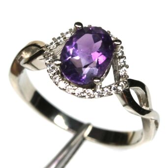 Pierścionek z ametystem i cyrkonami